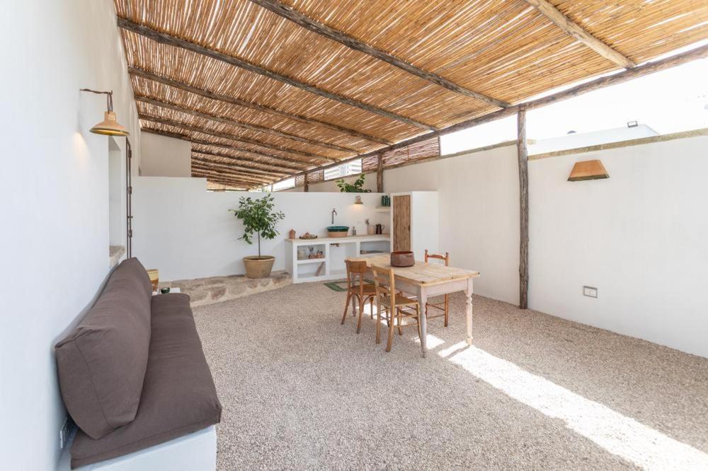 Bed and Breakfast Trullo Santovia Сант-Исидоро Экстерьер фото