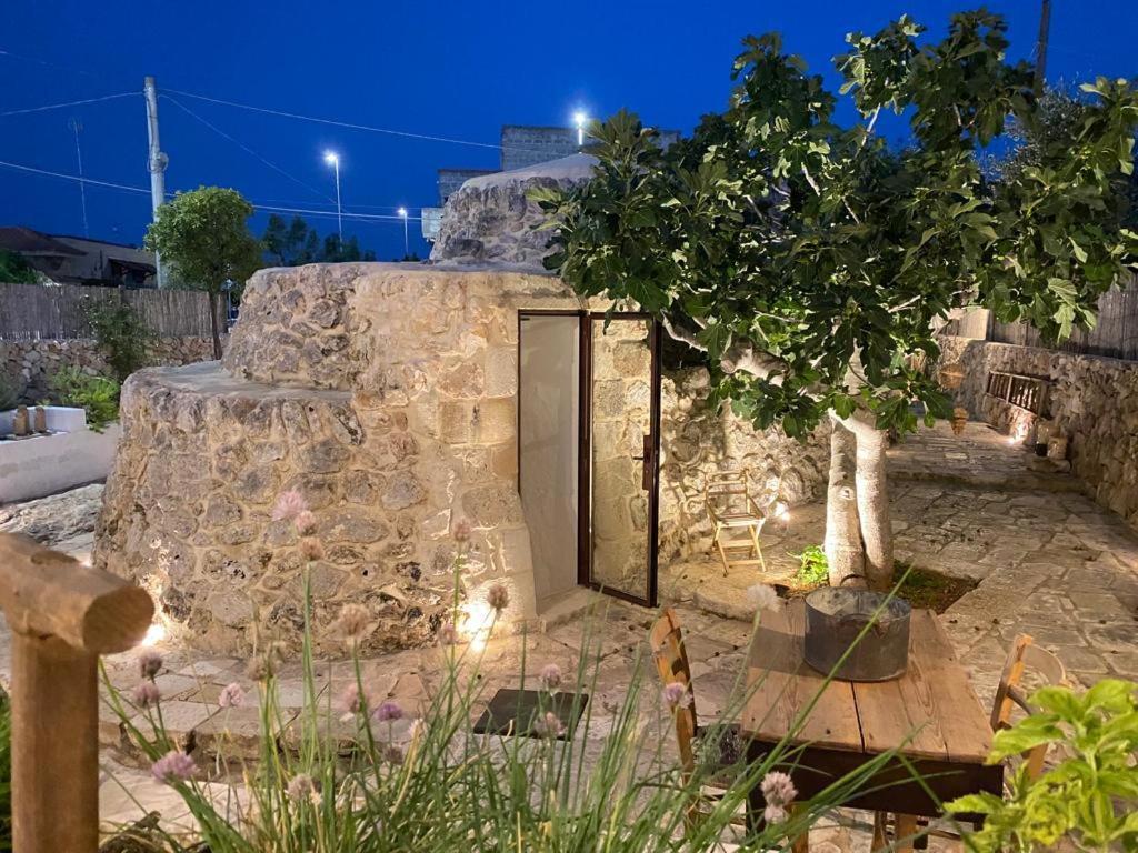 Bed and Breakfast Trullo Santovia Сант-Исидоро Экстерьер фото