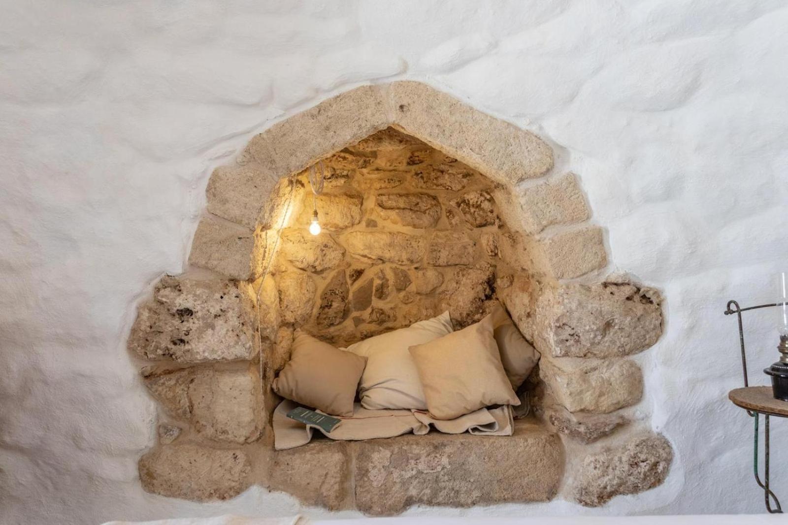 Bed and Breakfast Trullo Santovia Сант-Исидоро Экстерьер фото