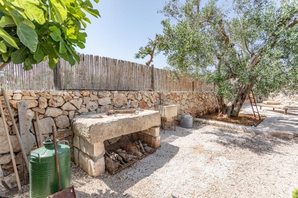 Bed and Breakfast Trullo Santovia Сант-Исидоро Экстерьер фото